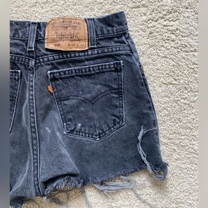 VINTAGE BLACK LEVIS SHORTS